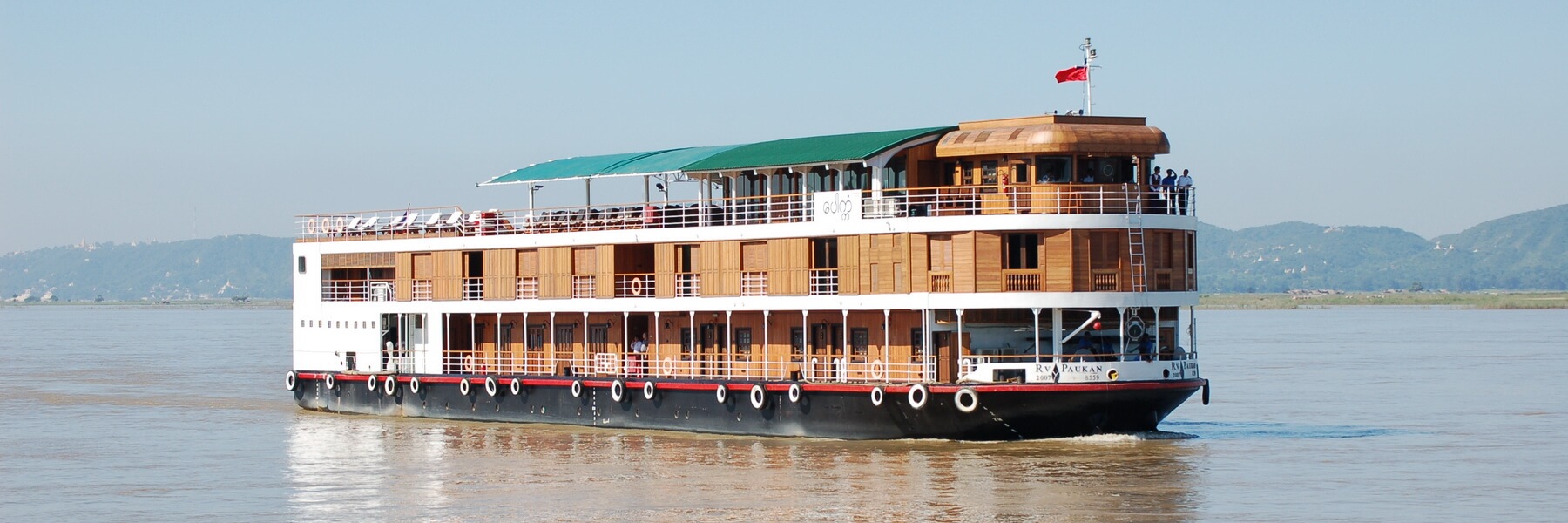 Die RV Paukan auf einer Kreuzfahrt in Myanmar