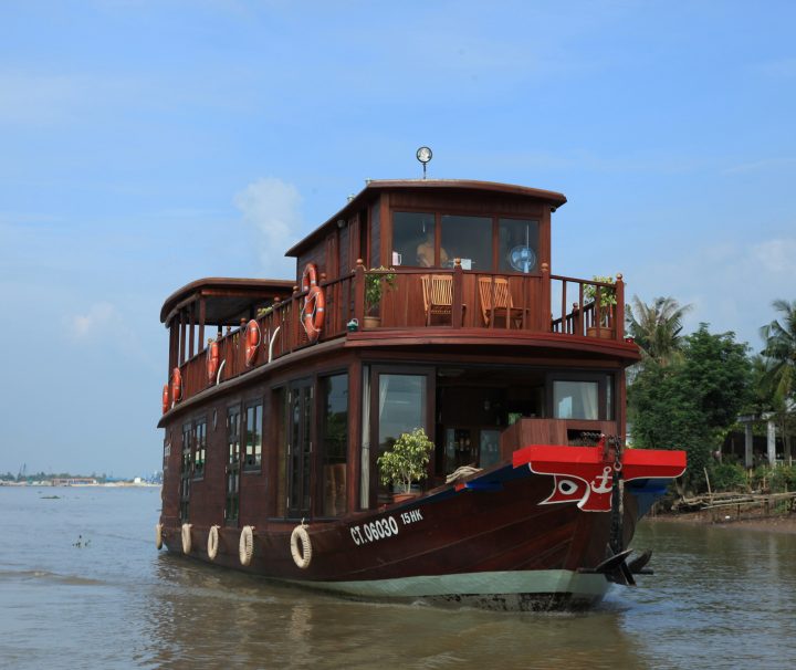 Eine Mekong Delta Tour mit dem exklusiven Schiff Dragon Eyes unternehmen und dann nach Phnom Penh weiterreisen