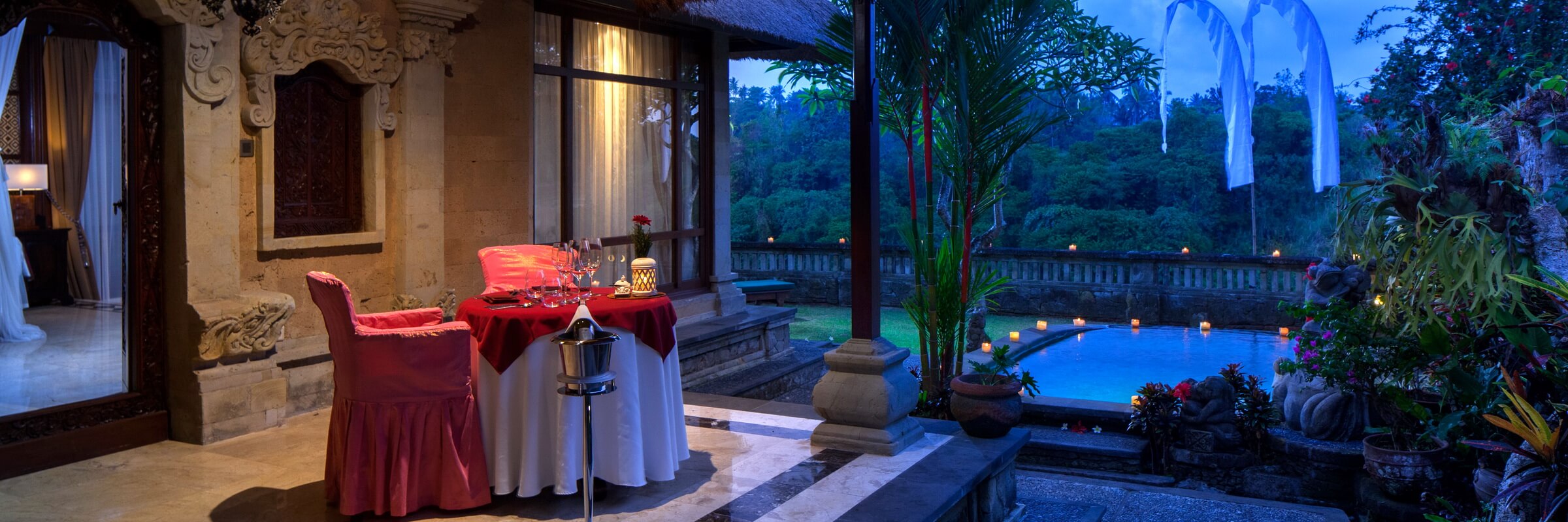Im Pita Maha Resort & Spa ist man gerne bereit Ihnen bei der Planung eines romantischen Dinners zu helfen.