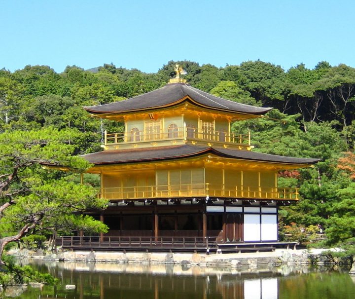 Der Besuch der Anlage des Goldenen Pavillons ist ein Höhepunkt unter einer Fülle an Kulturgütern in der ehemaligen Kaiserstadt Kyoto.