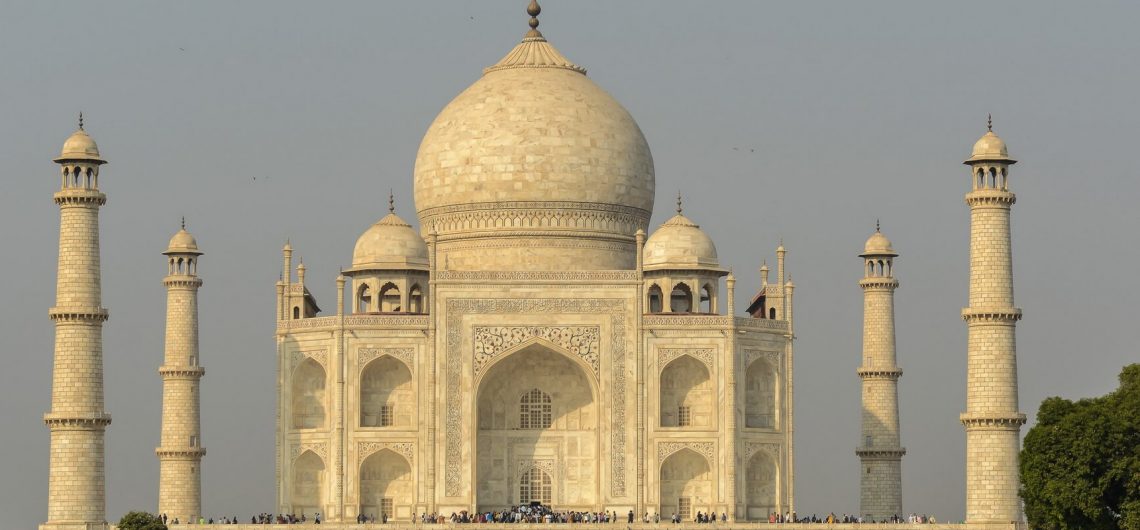 In Agra befindet sich das weltberühmte Taj Mahal, das unvergleichbare Denkmal der Liebe