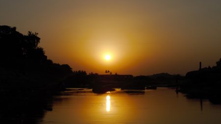 traumhafter Sonnenuntergang in Hampi