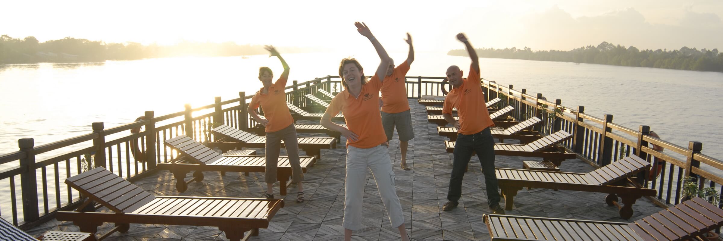 Morning TaiChi auf der Mekong Eyes Cruise