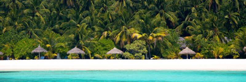 Das Filitheyo Island Resort bietet insgesamt 125 Zimmer in Bungalow-Villen, die harmonisch in die Landschaft integriert sind.