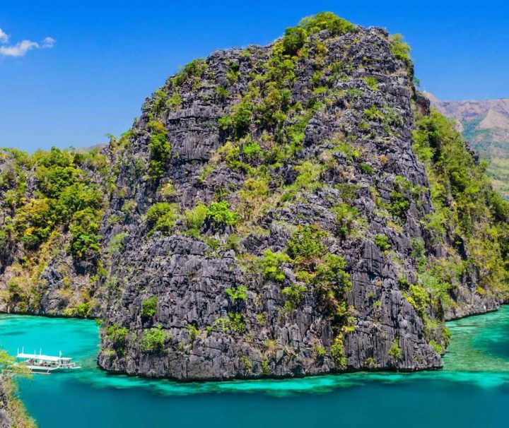 Die Insel Coron ist Teil ist von Palawan, das aus verschiedene Inseln und Inselgruppen besteht.