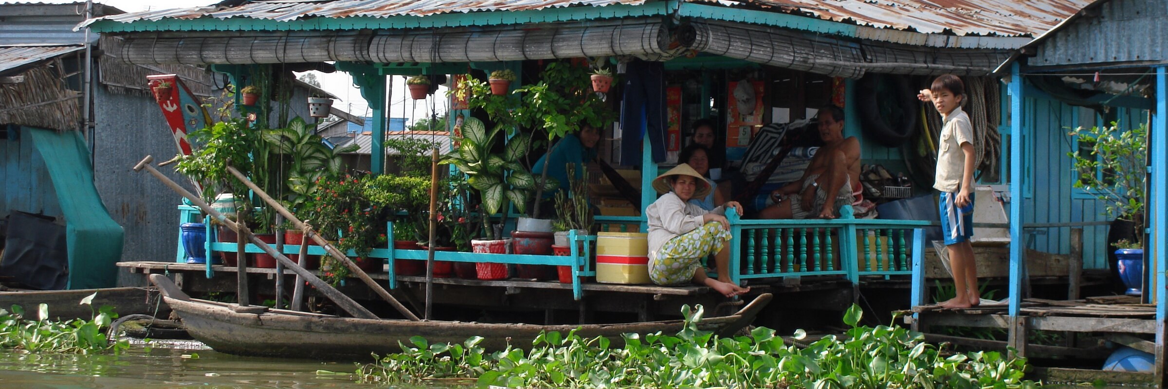 Die Bewohner des Mekong Deltas haben sich perfekt auf das Leben am Wasser angepasst, viele von ihnen leben auf schwimmenden Häusern.