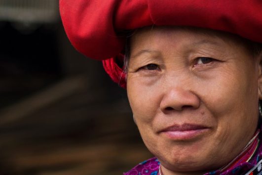 Die Minderheit der Dao zählt zu den sogenannten Bergvölkern, die verteilt auf den Staatsgebieten von Vietnam, Myanmar, Thailand, Laos und Kambodscha leben.