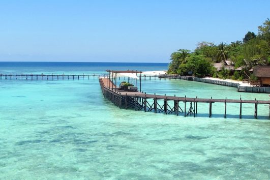 Das Lankayan Island Dive Resort in Sabah in Malaysia liegt auf einer traumhaften kleinen Insel mitten in der Sulu-See.