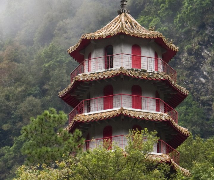 Der nach der Taroko-Schlucht benannte Taroko Nationalpark liegt im Osten der Insel und ist der älteste Nationalpark in Taiwan.