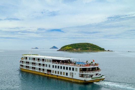 Die R/V La Marguerite wurde 2009 in den Werften von Saigon gebaut.