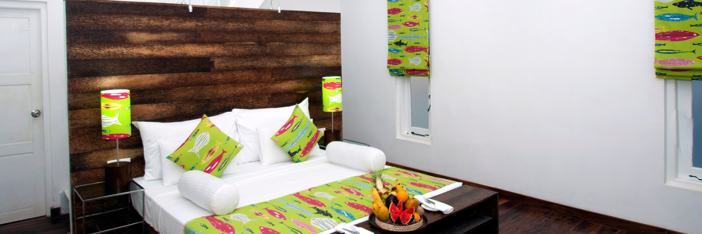 Die Innenansicht der stilvollen Deluxe Chalets des Maalu Maalu Resort & Spa.