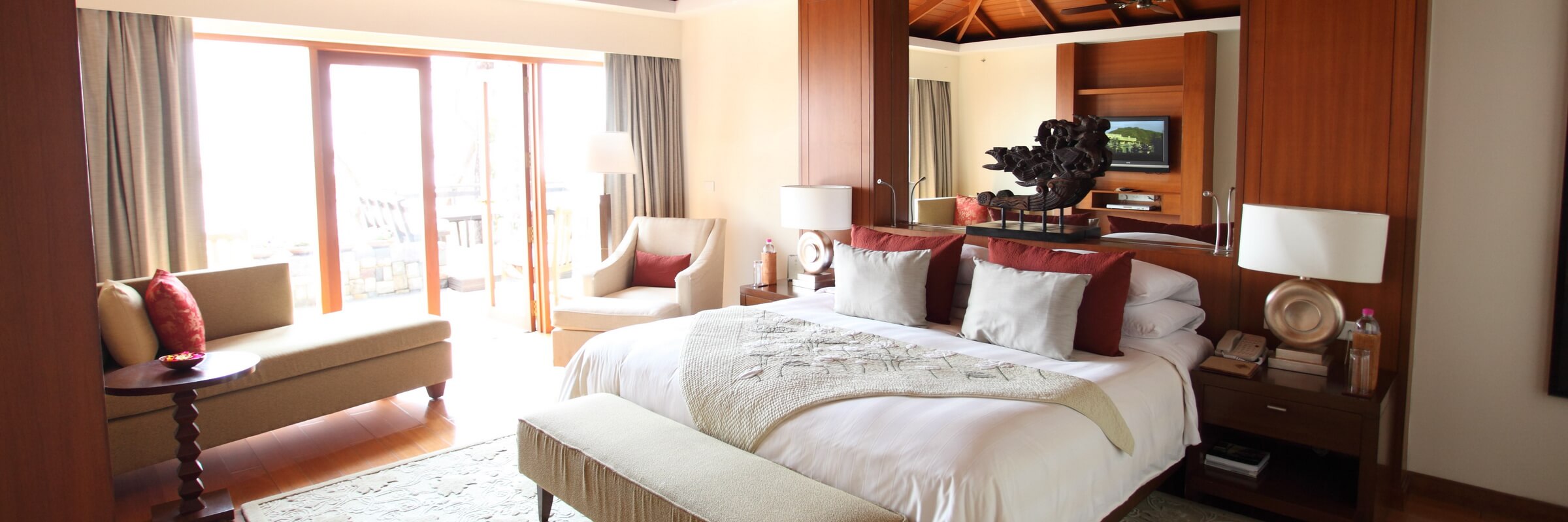 Innenansicht der luxuriösen Villas im Ananda in the Himalayas