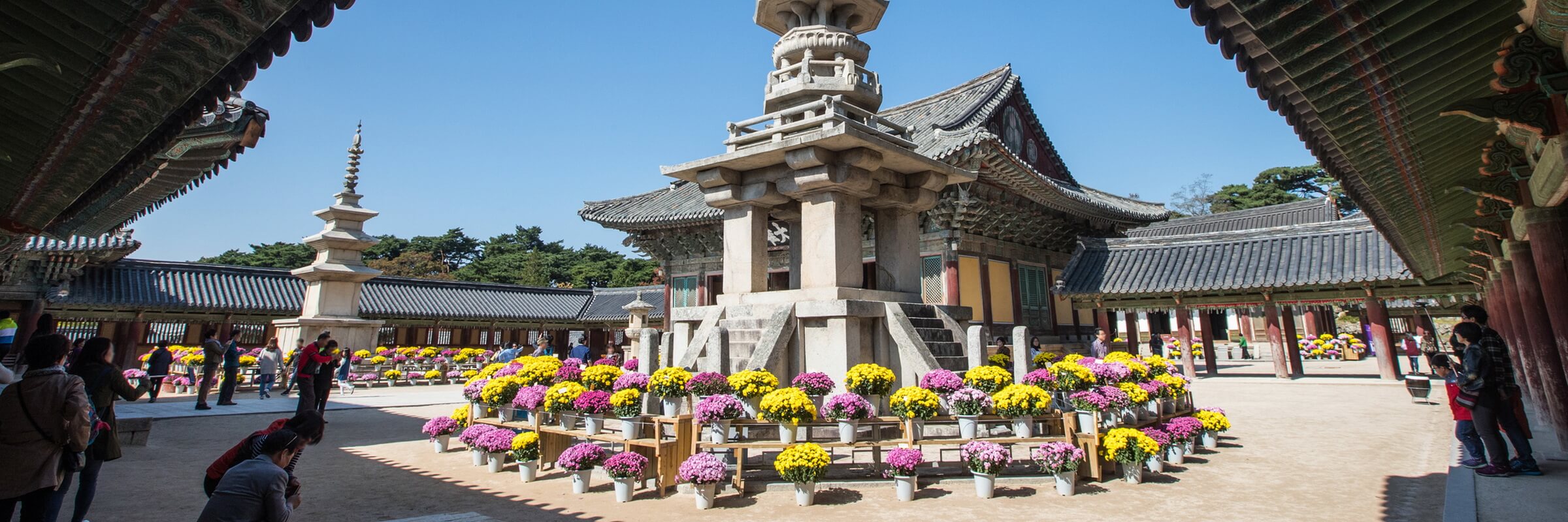 Der Bulguksa Tempel zählt zu den schönsten des Landes und beinhaltet sieben Nationalschätze Südkoreas.