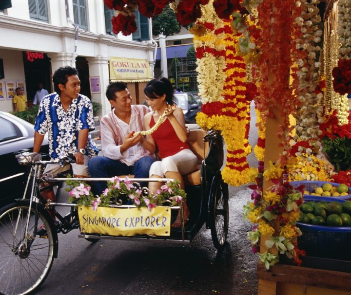 Rikscha-Touren durch das historische Singapur sind bei Reisenden und Einheimischen gleichermaßen beliebt.