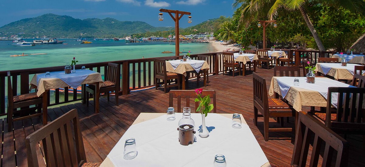 Im Restaurant des Sensi Paradise Beach Resort werden sowohl westliche Speisen als auch regionale Spezialitäten und Seafood serviert.