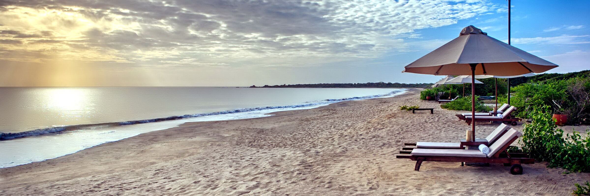 Der Strand des Jungle Beach Der private Strand des Jungle Beach läd zur Entspannung ein.