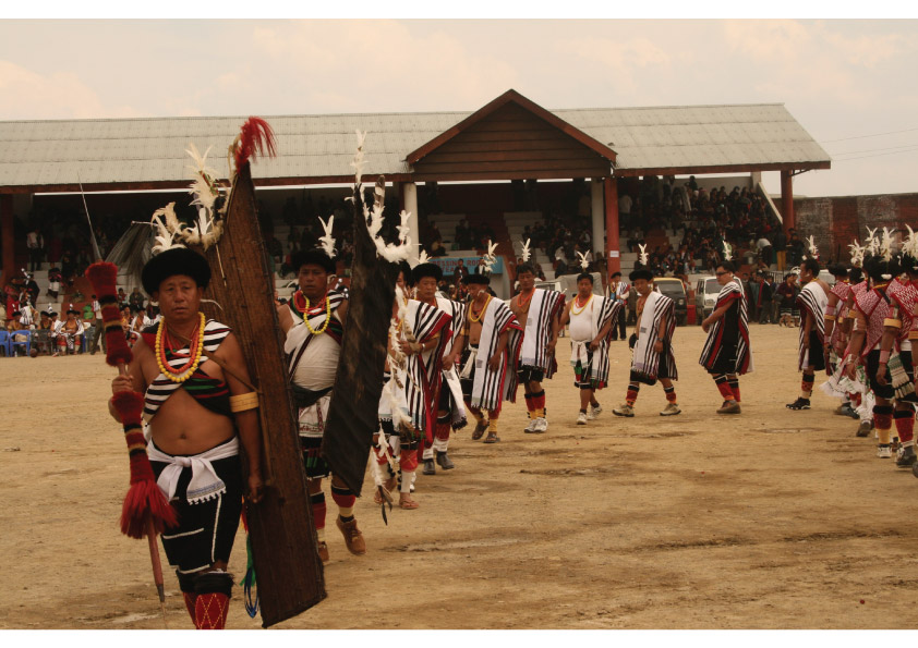 Die Stämme des Nagaland feiern traditionell in der ersten Dezemberwoche das Hornbill Festival in Kohima.