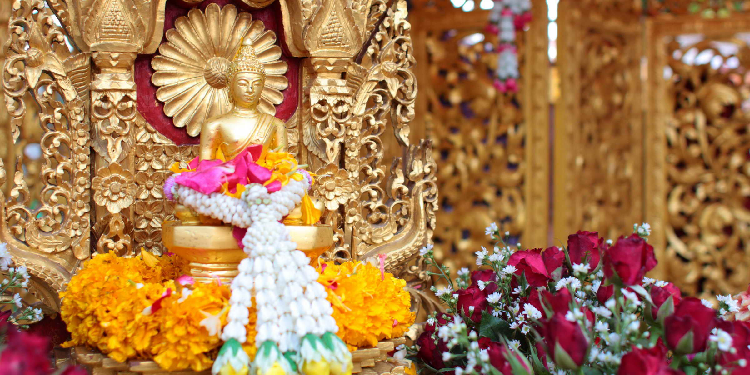 Songkran Fest in Thailand am Wat Arun