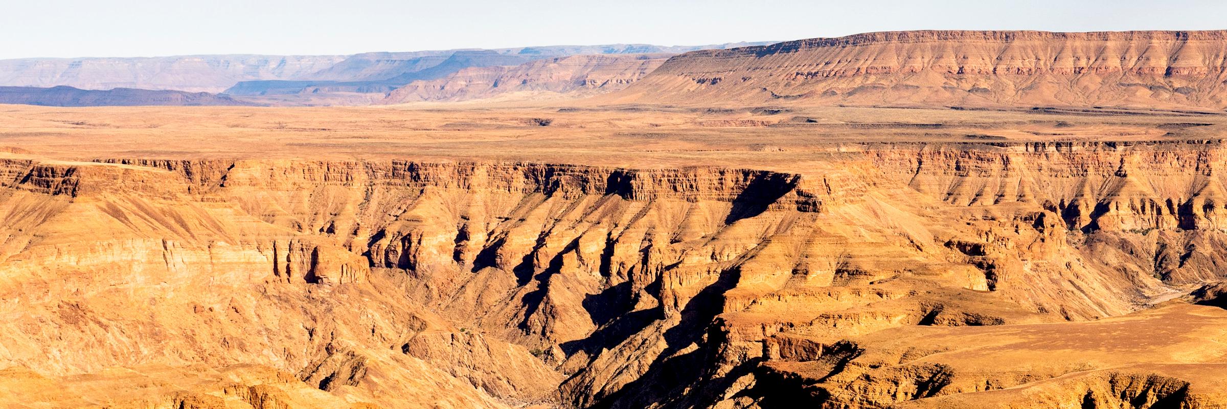 Der Fish River Canyon in Namibia ist der größte Canyon auf dem afrikanischen Kontinent und gilt nach dem Grand Canyon als zweitgrößter der Welt.
