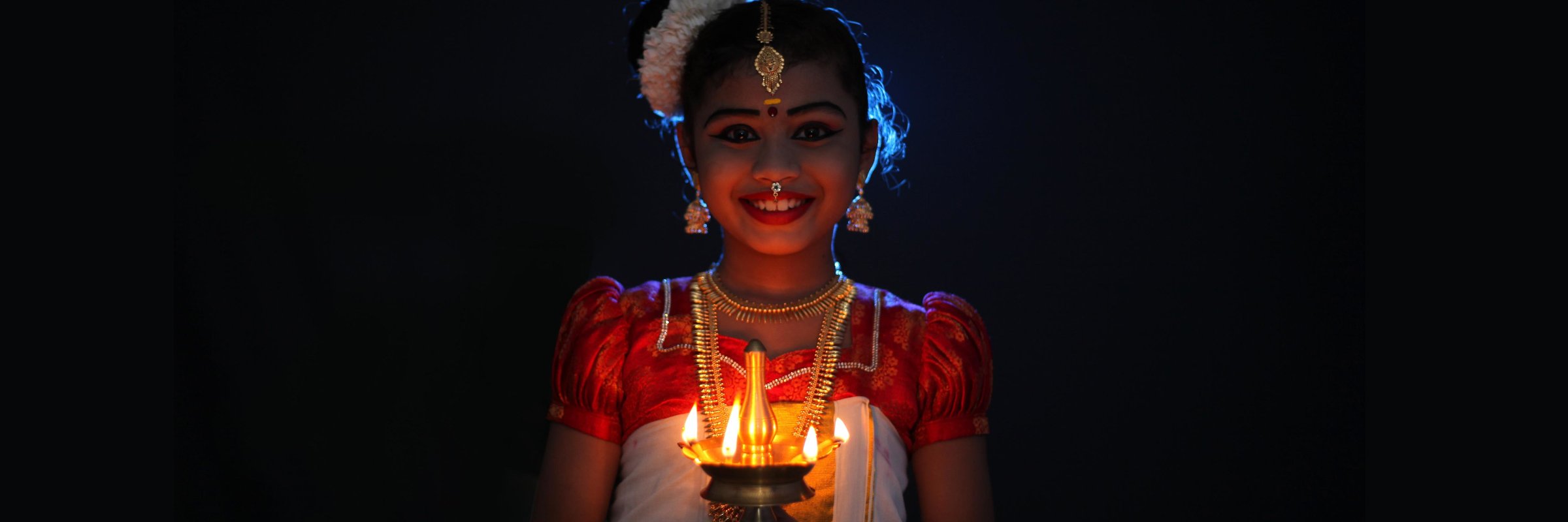 Das Diwali ist ein mehrtägiges Fest, das in Indien und anderen hinduistisch geprägten Ländern gefeiert wird und dort einen ähnlichen Stellenwert wie Weihnachten oder Silvester hat.