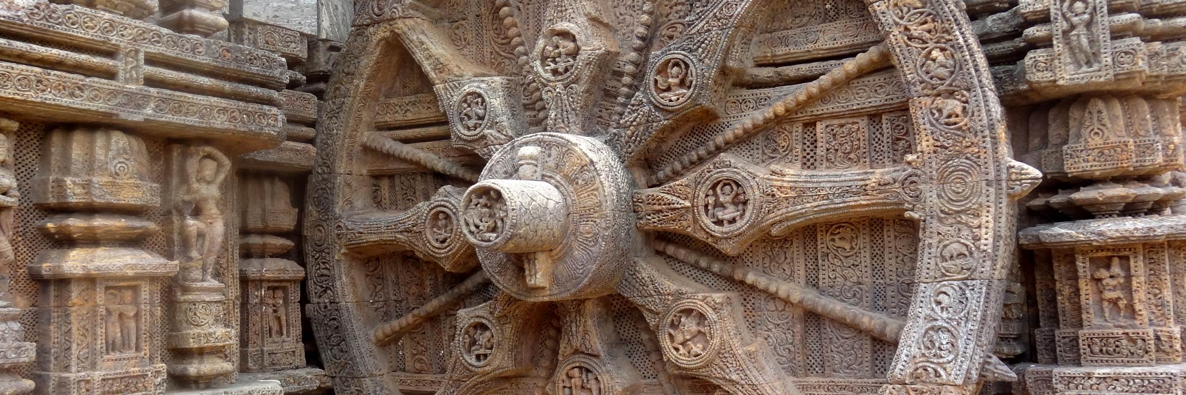 Der im Bundesstaat Orissa gelegene Sonnentempel von Konark ist dem hinduistischen Sonnengott Surya geweiht und seit 1984 Teil des UNESCO-Welterbes.