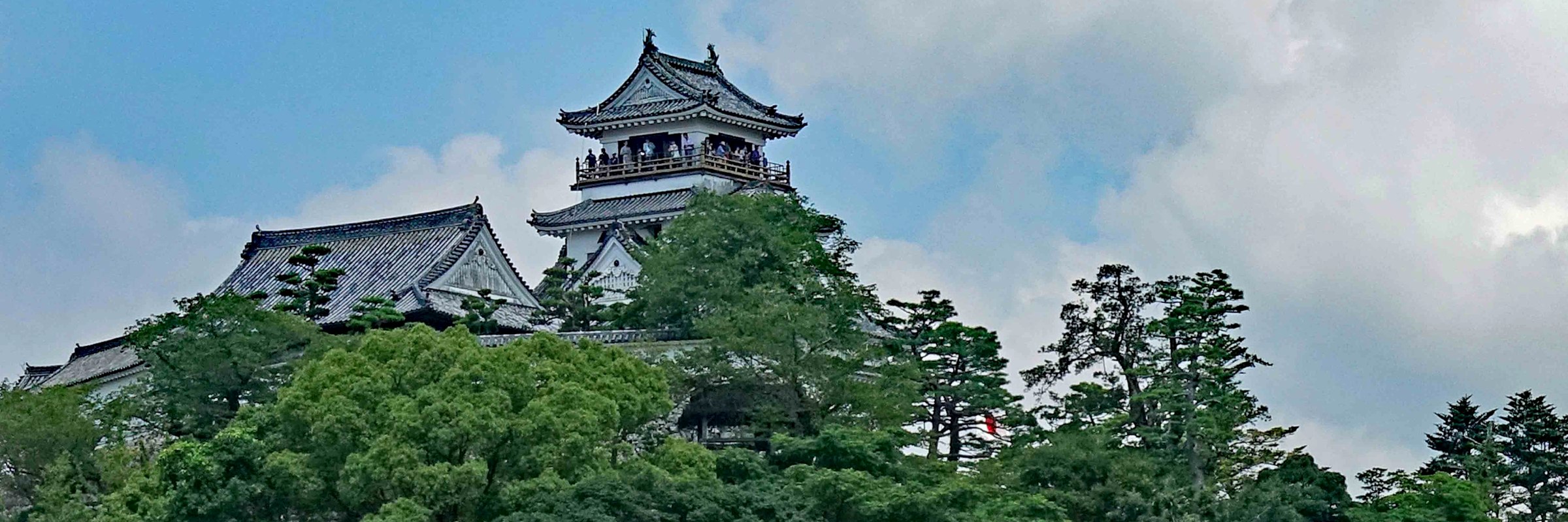 Der Burgturm der Anfang des 17. Jahrhunderts errichteten Burg Kochi ist einer der zwölf erhaltenen Burgtürme aus der Edo-Zeit.