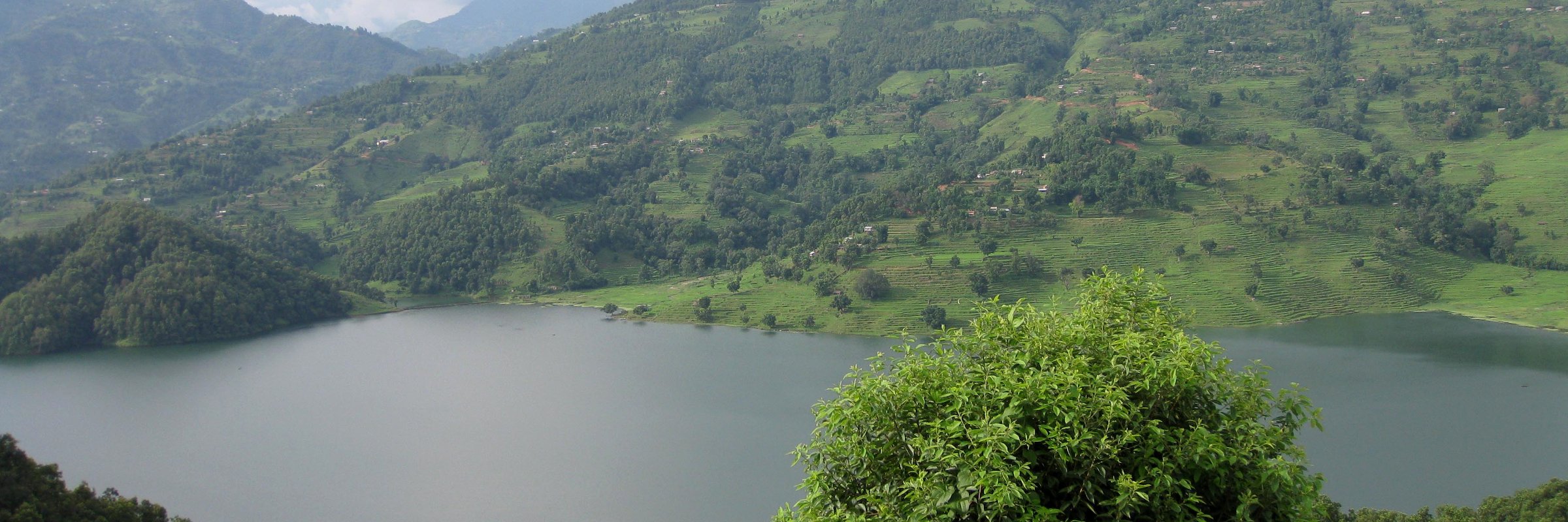 Der Phewa-See in Pokhara ist der zweitgrößte See in Nepal.