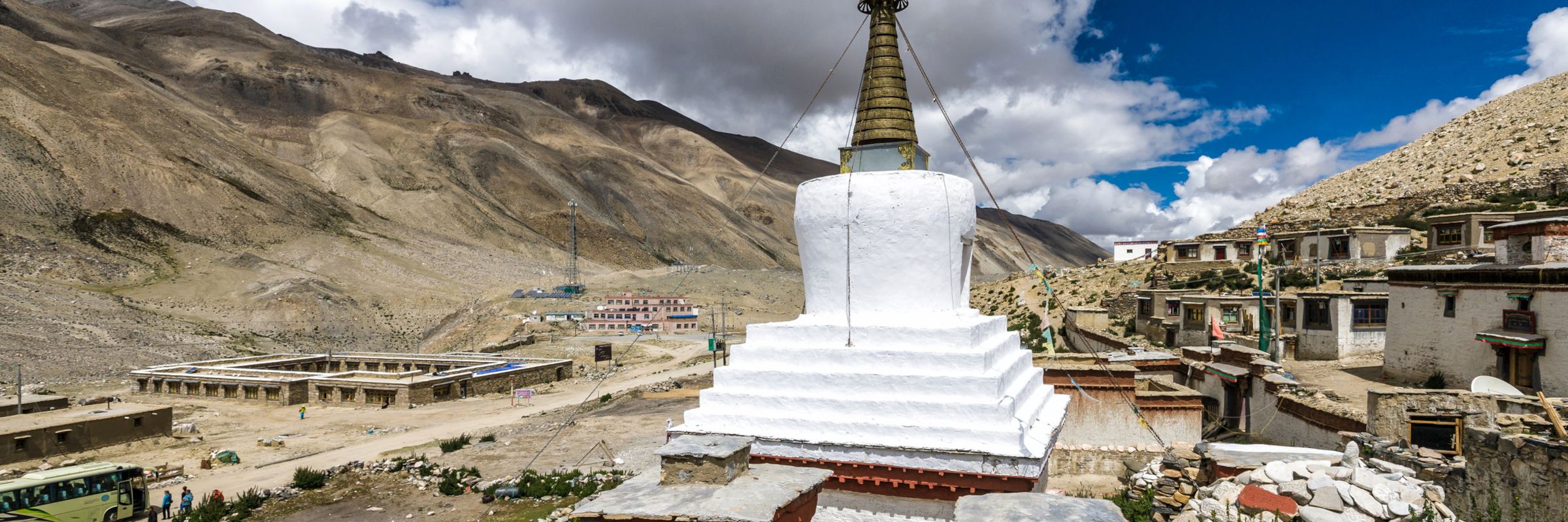 Das Rongbuk Kloster am Mt. Everest Base Camp ist das höchst gelegene Kloster der Welt.