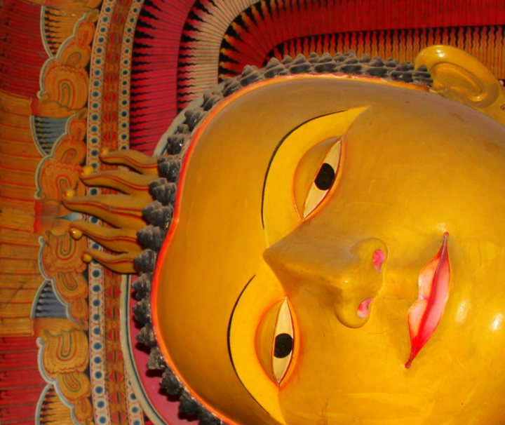 Liegender Buddha in Dambulla Post Thumb Bild