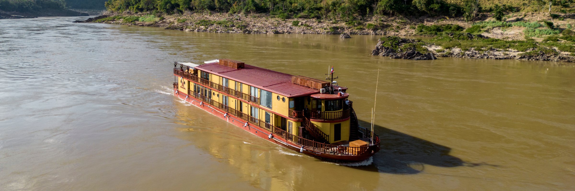 Das luxuriöse Boutique-Schiff Anouvong auf Flussreise entlang des oberen Mekong