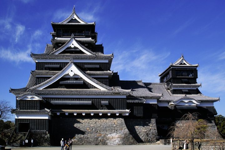 Die Burg von Kumamoto auf der japanischen Insel Kyushu