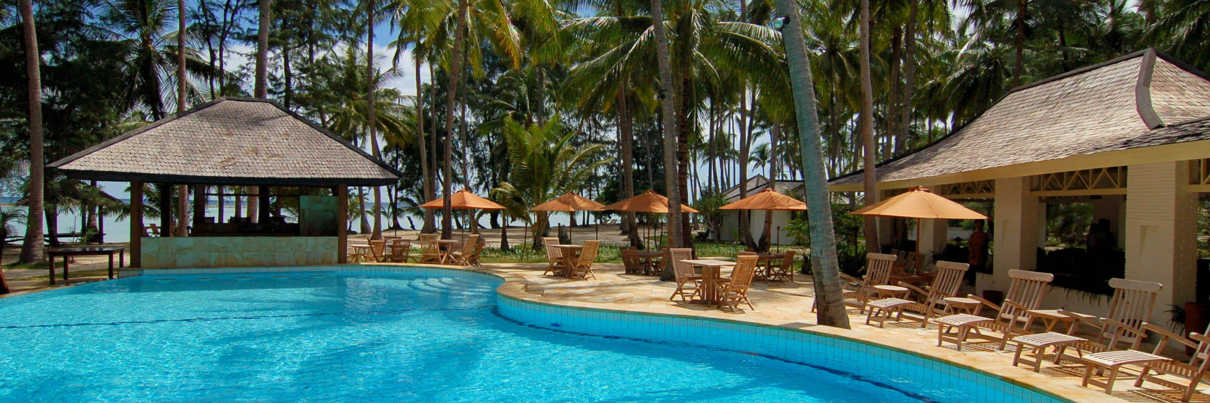 Poolbereich des Kura Kura Resort