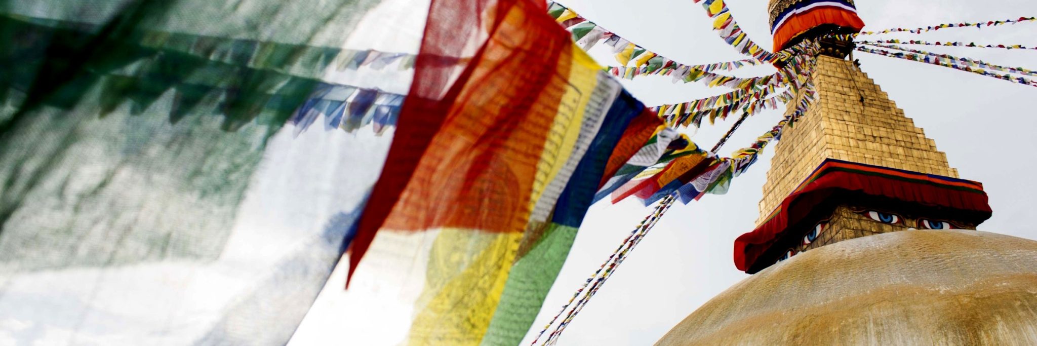 Gebetsfahnen am großen Stupa in Bodnath in Nepal