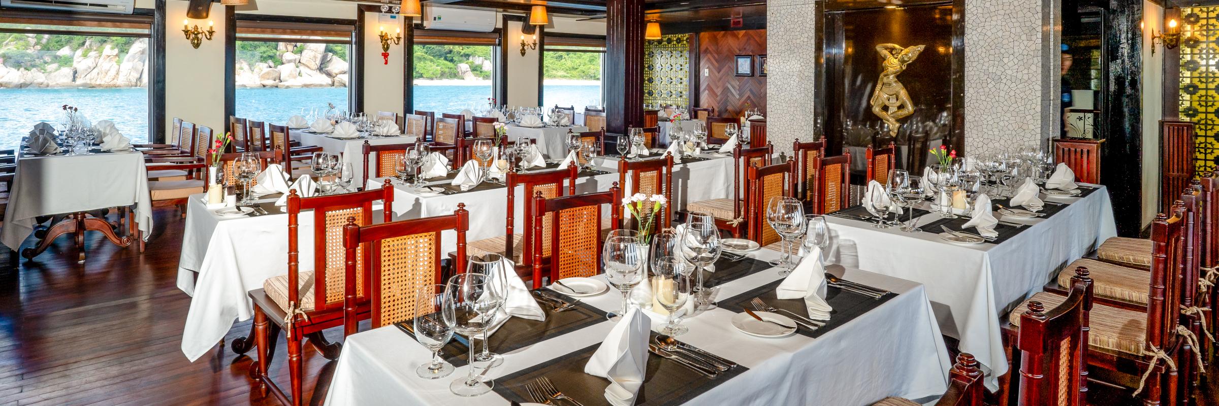 Panorama-Restaurant an Bord der La Marguerite