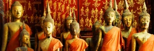 Buddha Statuen im Wat Xieng Thong in Luang Prabang