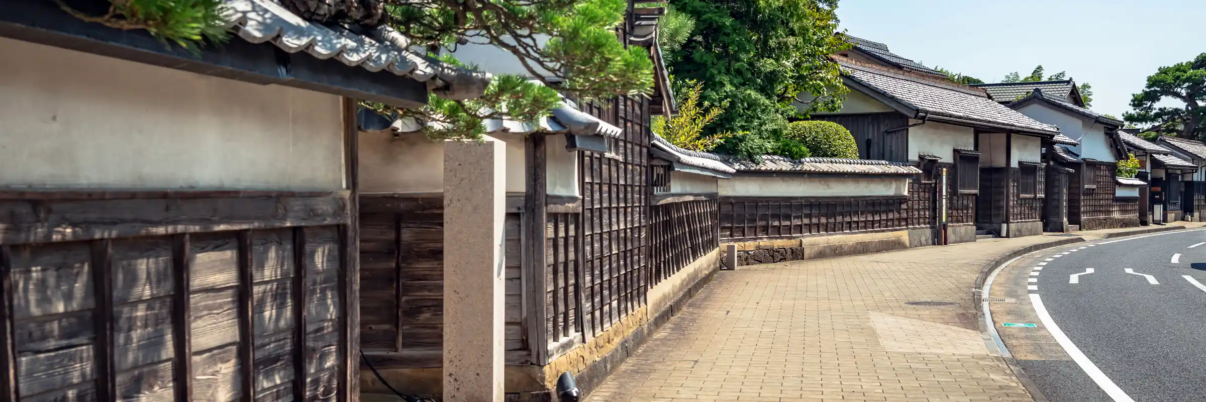 Samurai-Residenzen aus der Edo-Zeit in der historische Shiomi Nawate Straße in der japanischen Stadt Matsue