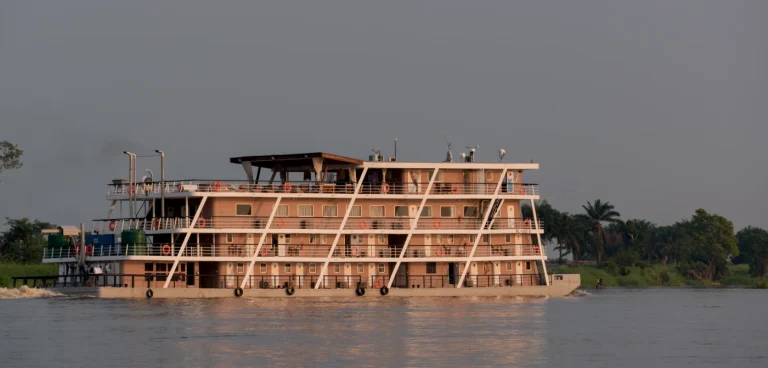 Die MS Princesse Ngalessa auf Expeditionsreise Die MS Princesse Ngalessa auf Expeditionsreise