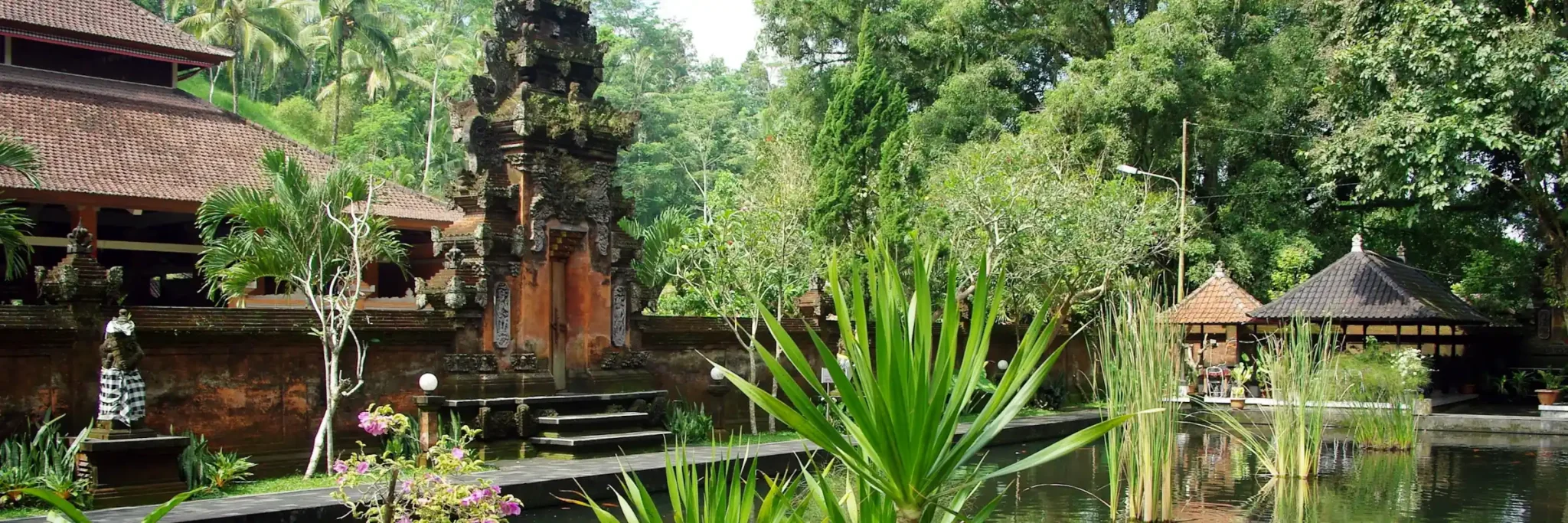Der Wassertempel Pura Tirta Empul in der Umgebung von Ubud auf Bali in Indonesien