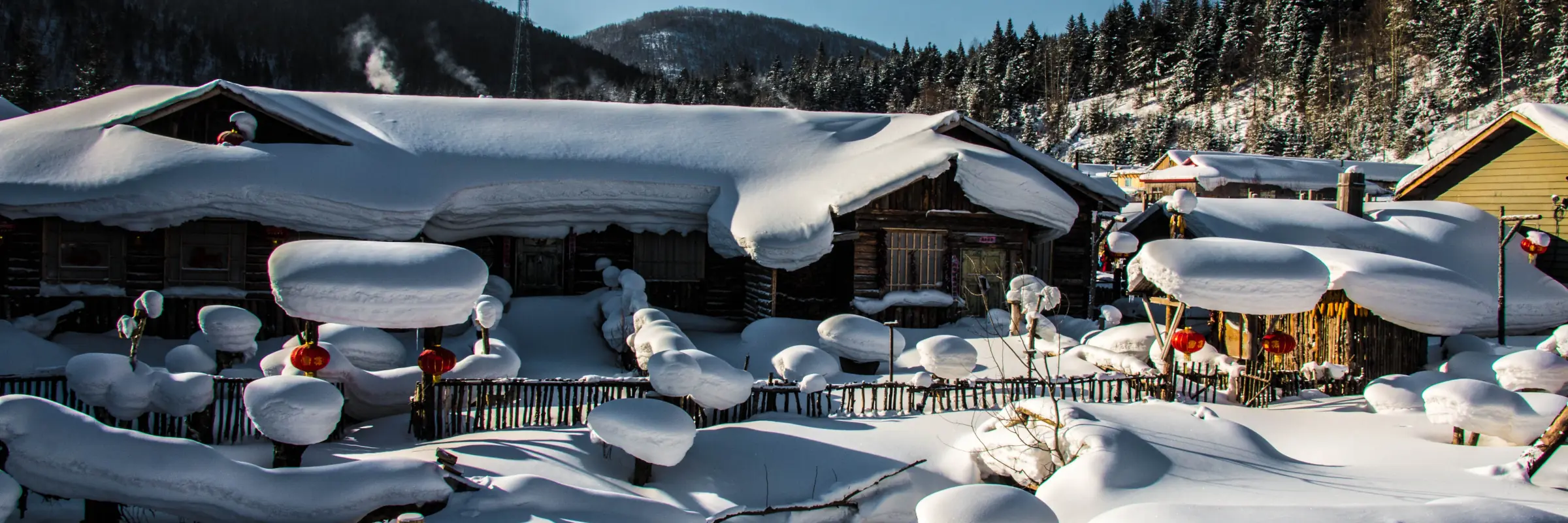 China Snow Town im Xuexiang National Forest Park in der nordostchinesischen Provinz Heilongjiang